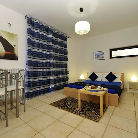 A Casa Di Joy Alojamento de Acomodação e Pequeno-almoço 4*