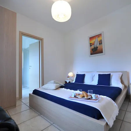 Bed & Breakfast A Casa Di Joy Lecce