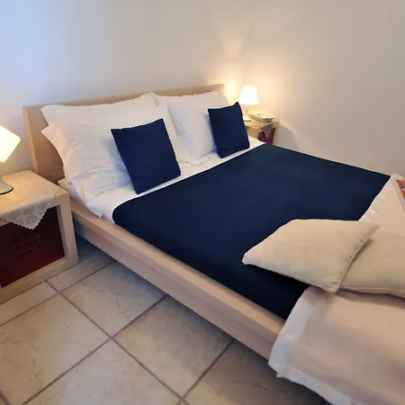 Bed & Breakfast A Casa Di Joy Lecce