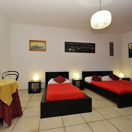A Casa Di Joy 4* ليتشي