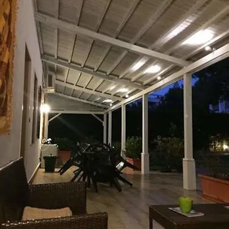 A Casa Di Joy 4*